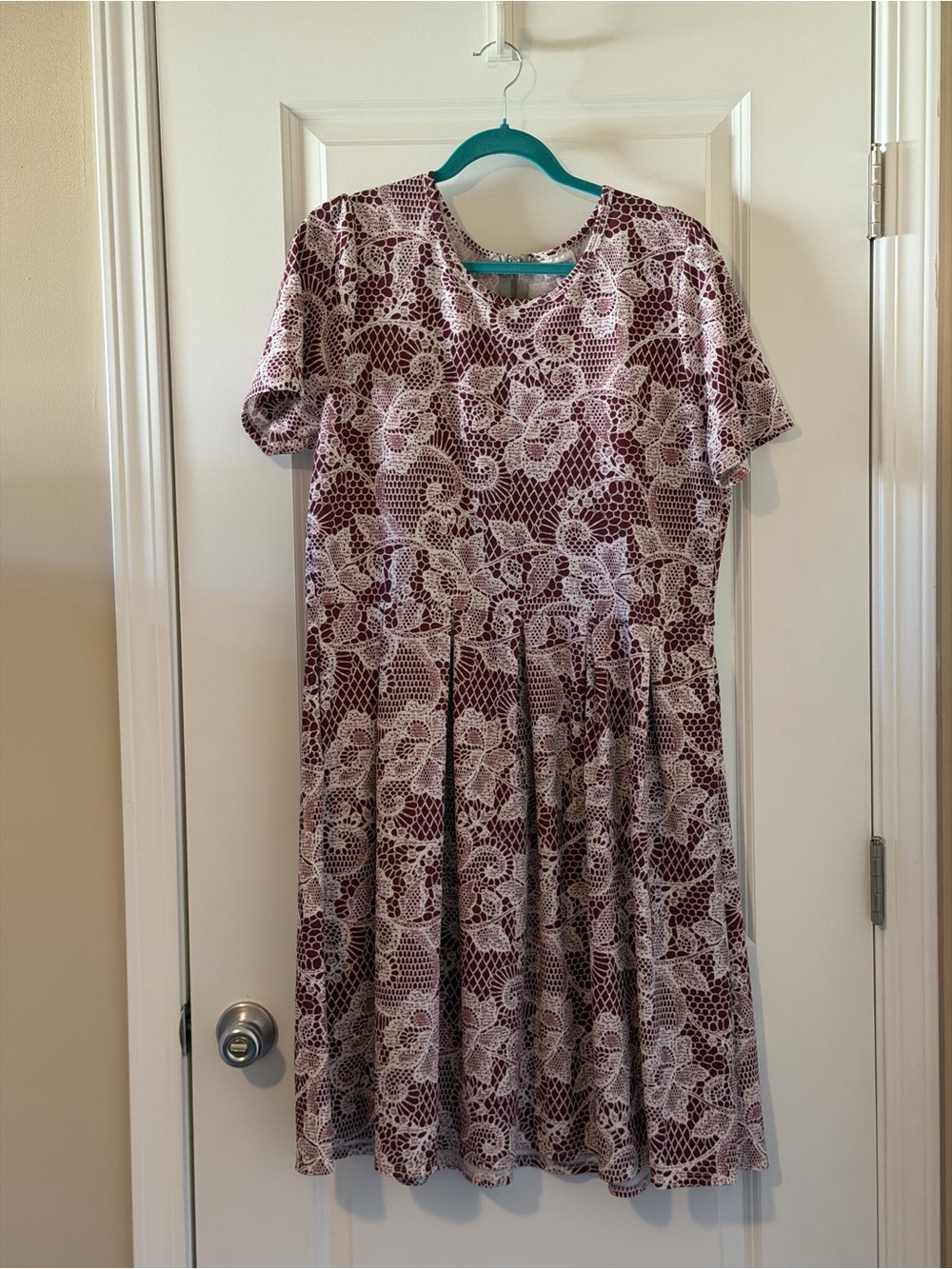 LuLaRoe Burgundy and White Lace-Print Short Sleeve Dress